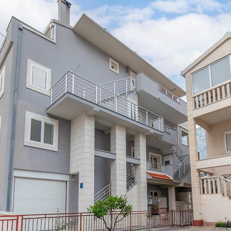 Studio Apartmani Dora Makarska Exterior photo