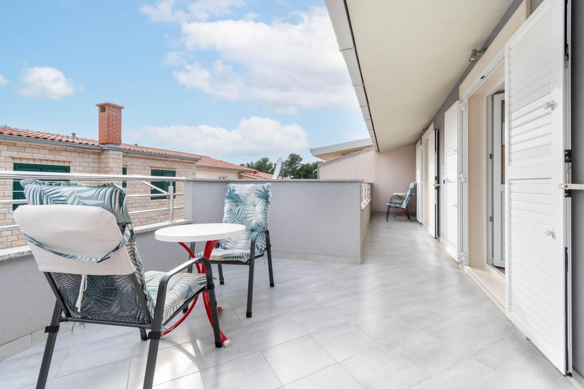 Studio Apartmani Dora Makarska Exterior photo